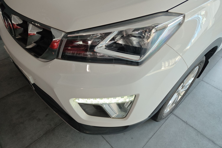 长安CS15 2016款 1.5L 手动时尚版局部细节36