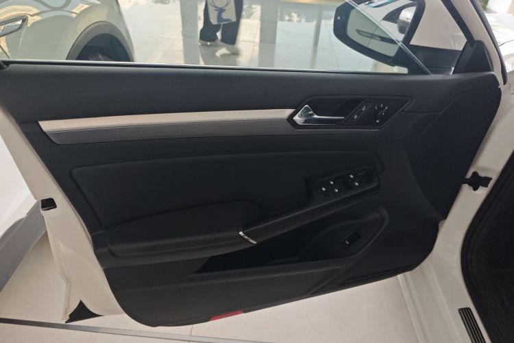 大众 凌渡 2019款 280TSI DSG舒适版 国VI中控内饰47