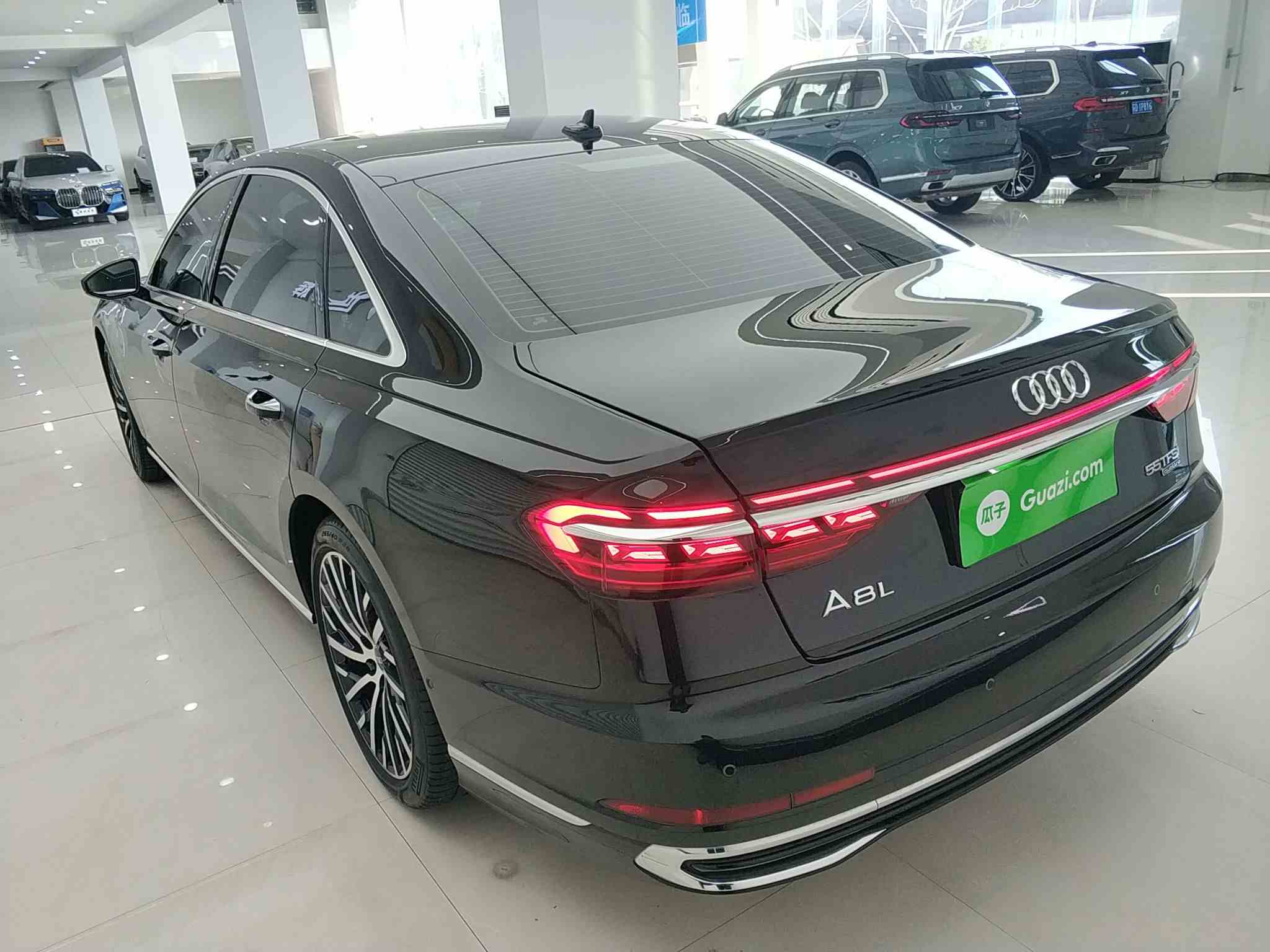 奥迪A8 2024款 A8L 55 TFSI quattro 旗舰型(4)
