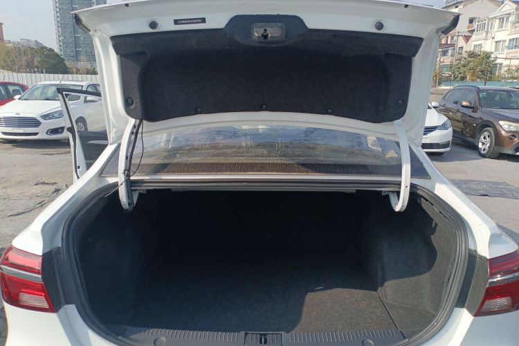 荣威i6 2018款 20T 自动旗舰版局部细节23