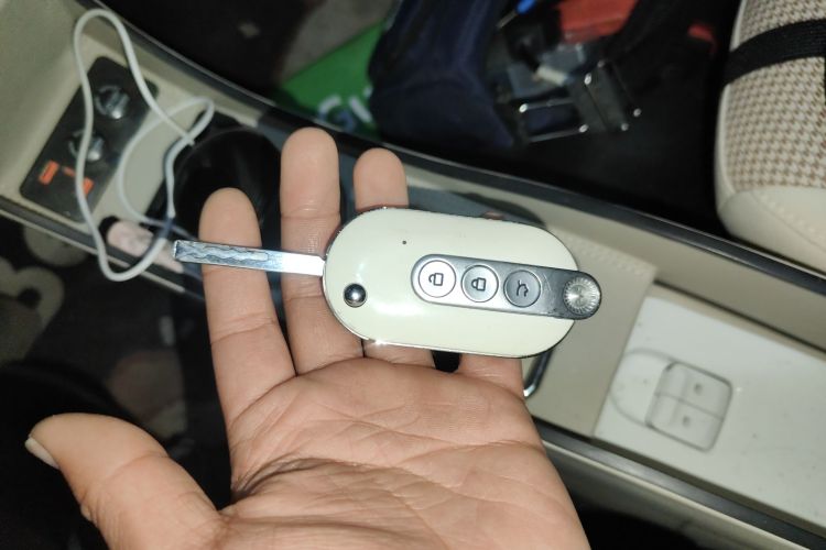 五菱汽车 宏光MINIEV 2024款 第三代 215km 青春版中控内饰11