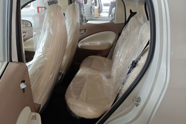 五菱汽车 宏光MINIEV 2025款 四门版 进阶款中控内饰21