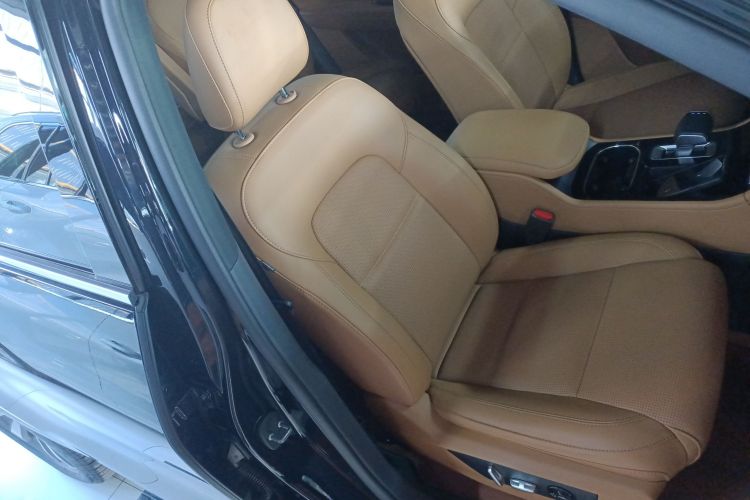 理想汽车 理想ONE 2020款 增程6座版局部细节41