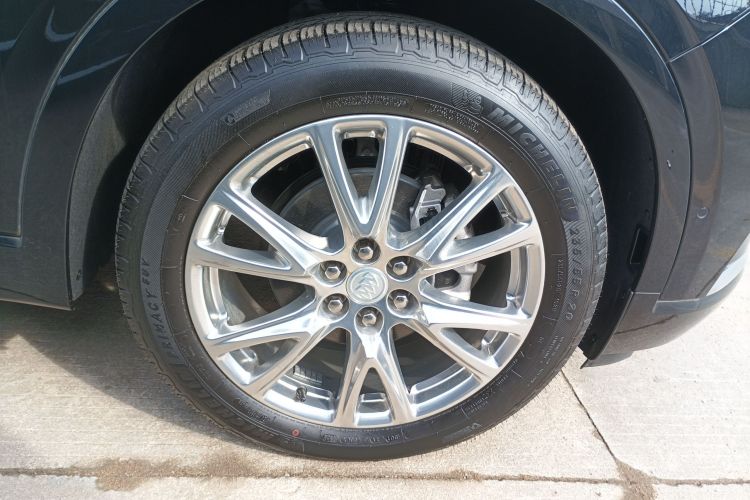 别克 昂科旗 2022款 652T 四驱尊享旗舰型 7座车身外观10