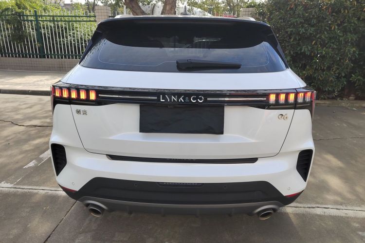 领克06 2023款 Remix 1.5T 劲Halo车身外观6