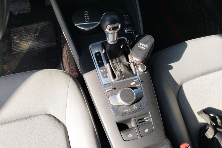 奥迪A3 2020款 Sportback 35 TFSI 进取型 国VI中控内饰18