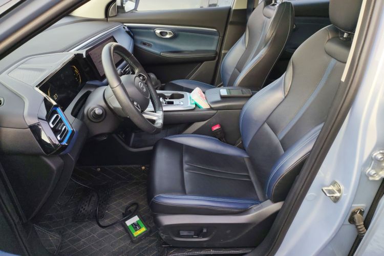 广汽传祺 传祺GS3 2023款 影速 270T 劲智版中控内饰19