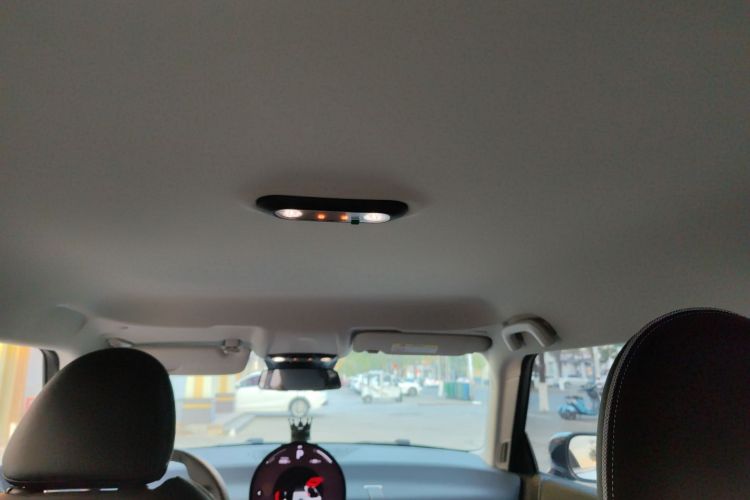 电动MINI COOPER 2024款 456km COOPER E 经典派中控内饰22