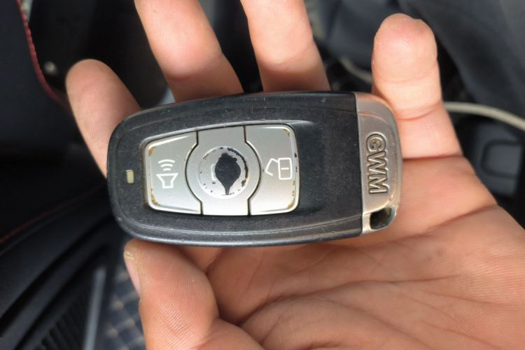 哈弗H6 2013款 运动版 1.5T 手动两驱精英型中控内饰7001