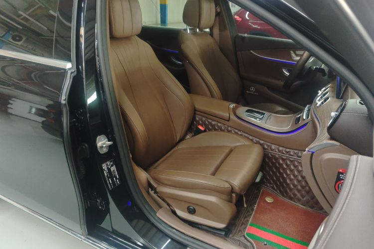 奔驰E级 2020款 E 260 L局部细节41