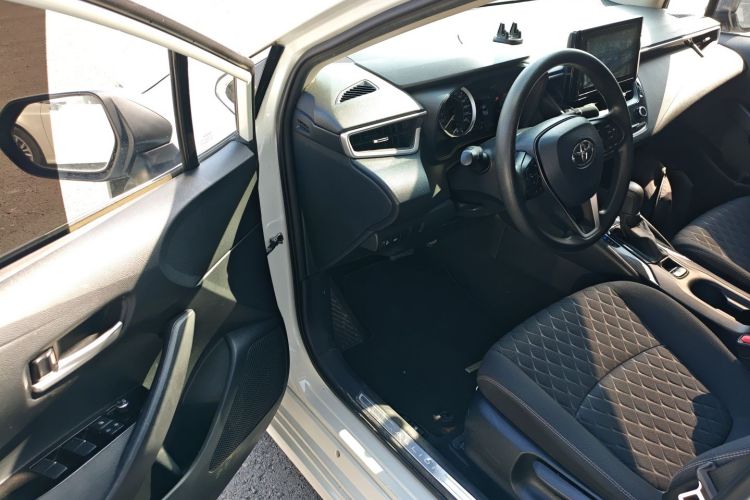 丰田 亚洲狮 2021款 2.0L 豪华版中控内饰7003