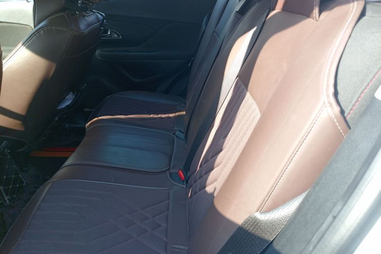 别克 昂科拉 2015款 1.4T 自动两驱都市精英型中控内饰21