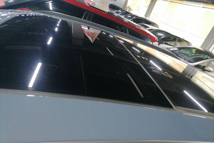 奥迪Q3 2022款 40 TFSI RS套件燃速型局部细节57