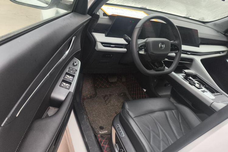 长安CS75 PLUS 2024款 第三代 冠军版 2.0T 智驾劲擎型中控内饰20