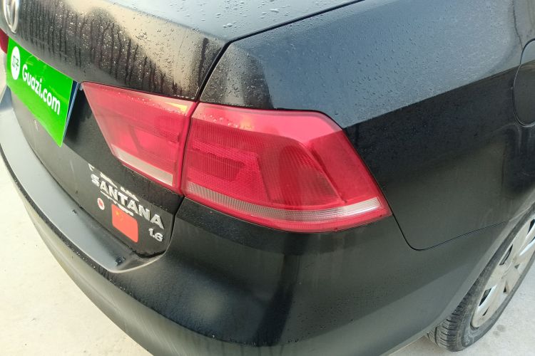 大众 桑塔纳 2015款 1.6L 手动风尚版车身外观9