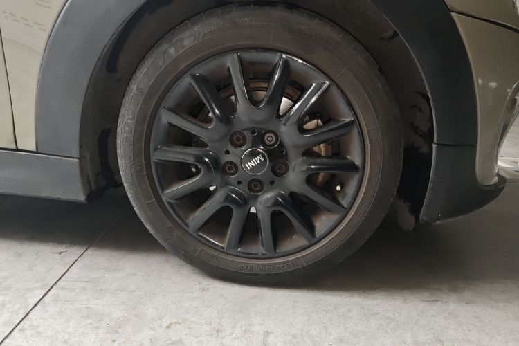 MINI 2018款 1.5T COOPER 经典派车身外观10