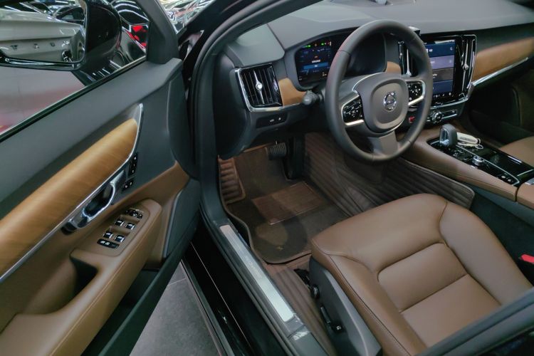 沃尔沃S90新能源 2024款 插电式混动 四驱长续航智逸豪华版中控内饰20