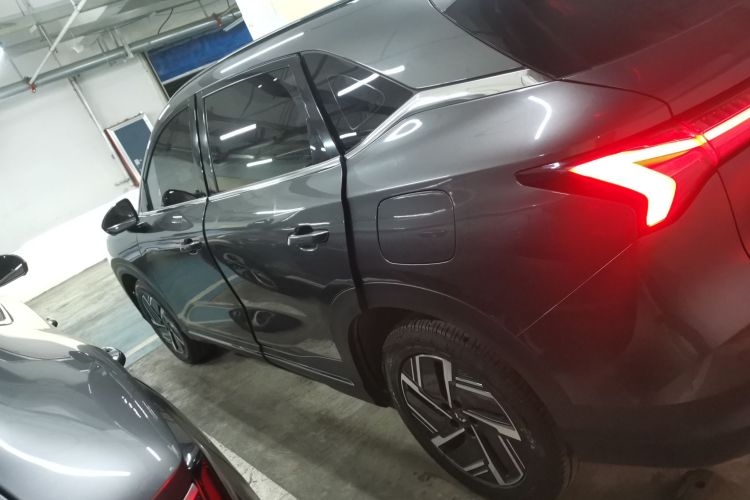 五菱汽车 五菱星光S 2024款 130km 旗舰型车身外观4