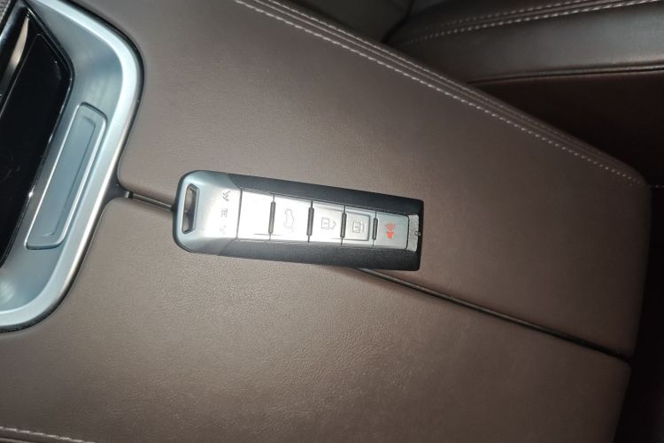 魏牌 摩卡 2021款 2.0T 两驱特醇版中控内饰11