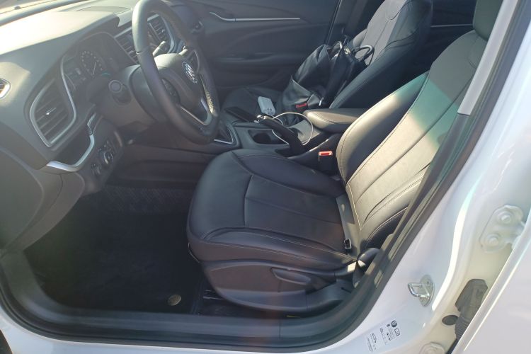 别克 英朗 2019款 18T 自动互联精英型 国VI中控内饰19