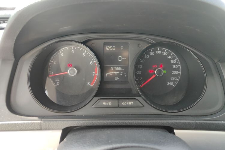 大众 朗逸 2017款 1.6L 自动风尚版中控内饰14