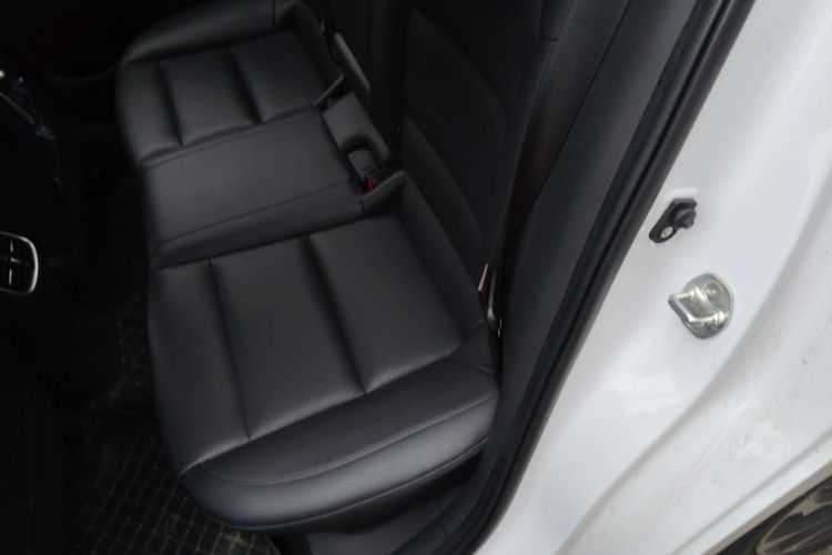 现代 领动 2019款 1.5L CVT智炫·精英型中控内饰21