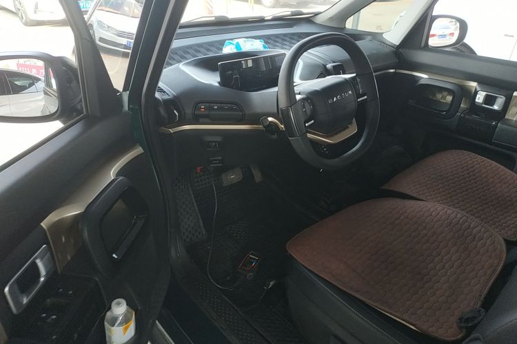 宝骏KiWi EV 2022款 设计师轻享版 三元锂中控内饰20