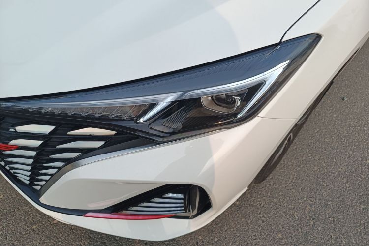 长安 逸动 2022款 PLUS 蓝鲸NE 1.4T GDI DCT尊贵版局部细节36