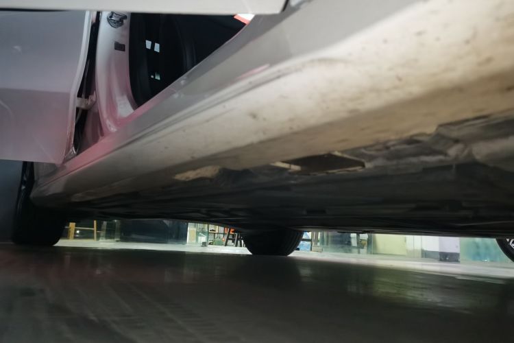 奔驰A级 2019款 改款 A 180 L 运动轿车局部细节9001