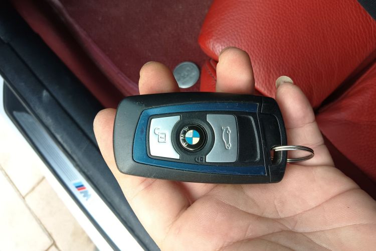 宝马3系 2019款 320i M运动曜夜版中控内饰7001