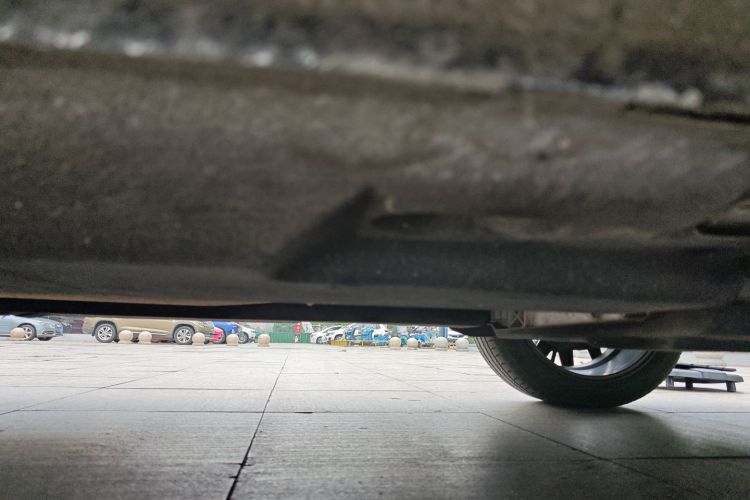 红旗HS5 2022款 改款 2.0T 智联旗享四驱版局部细节9001