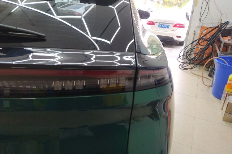 东风风神 皓瀚 2023款 1.5T 尊贵版车身外观9