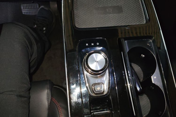 埃安 AION V 2021款 Plus 80 智享科技版 三元锂中控内饰18