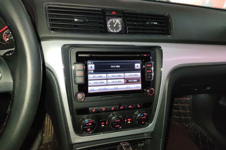 大众 帕萨特 2014款 1.8TSI DSG御尊版局部细节16