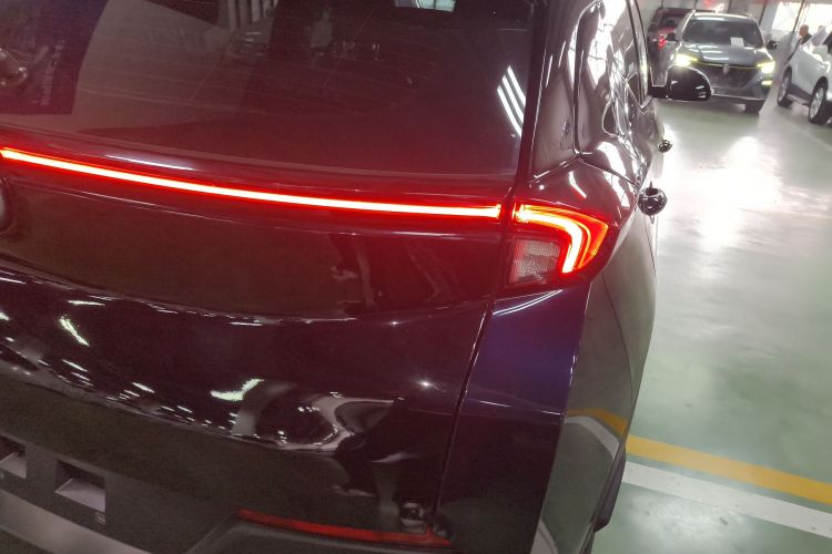 别克 微蓝7 2022款 652E 互联智享型车身外观9