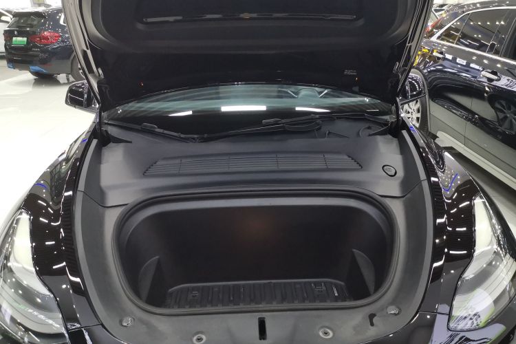 特斯拉 Model Y 2021款 长续航全轮驱动版机舱底盘24