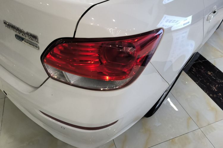 起亚 焕驰 2019款 1.4L 手动智享版Value 国VI车身外观6006