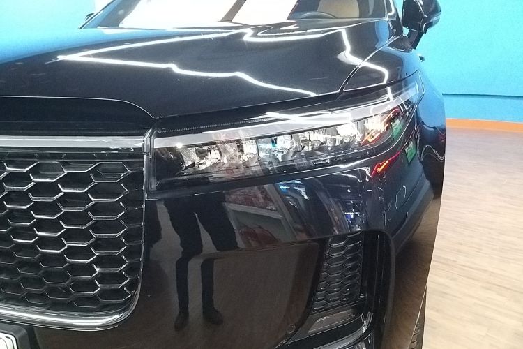 理想汽车 理想ONE 2021款 增程6座版车身外观36