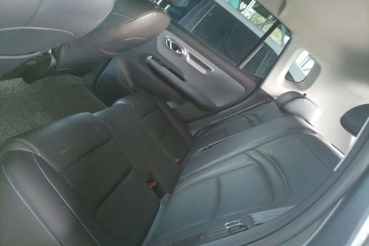 埃安 AION Y 2023款 Plus 610 乐享版中控内饰7004