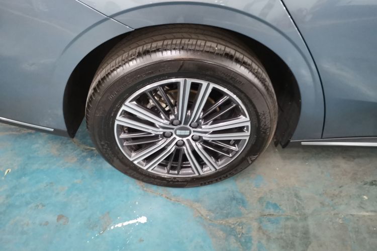 吉利银河 银河星耀6 2026款 125km探索+版车身外观6008