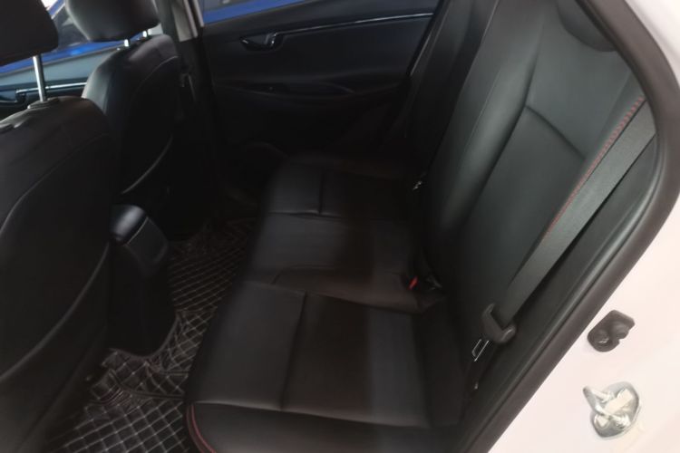 现代 悦动 2020款 1.6L 自动GL悦目版中控内饰21