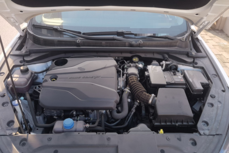 长安 逸动 2023款 畅享版 PLUS 蓝鲸NE 1.4T GDI DCT尊贵版局部细节24