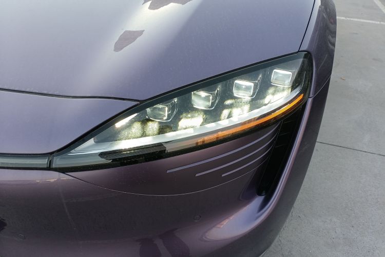 鸿蒙智行 智界R7 2025款 增程 251km Max局部细节36