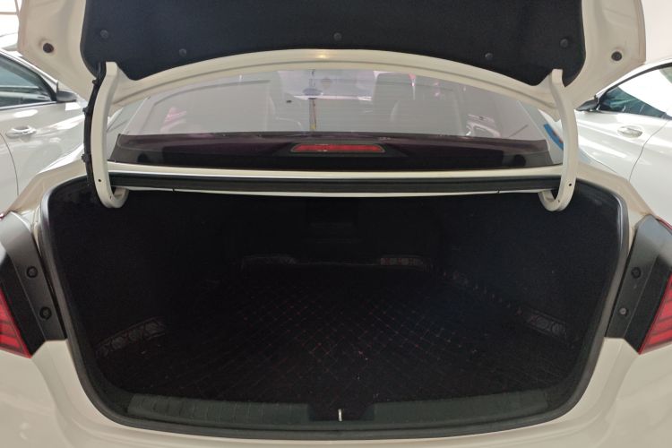 现代 名图 2017款 1.8L 自动尊贵型DLX 国V局部细节23