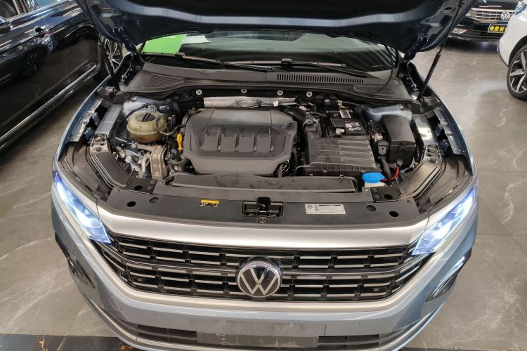 大众 帕萨特 2022款 330TSI 精英版机舱底盘24