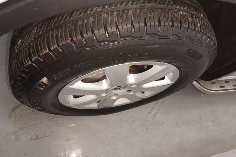 大众 途锐 2011款 3.0TSI 标配型车身外观6007