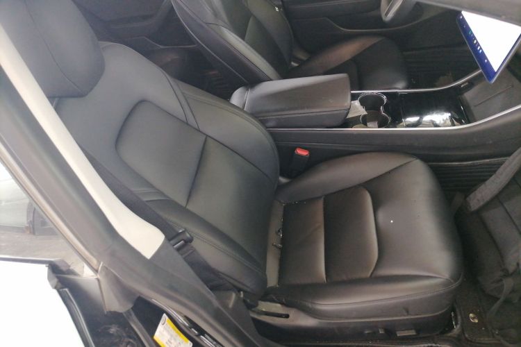 特斯拉 Model 3 2019款 标准续航后驱升级版局部细节41