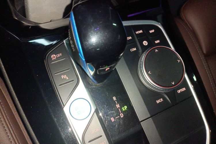 宝马iX3 2021款 领先型局部细节18