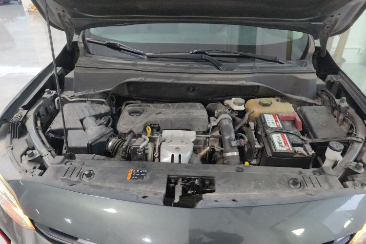 雪佛兰 沃兰多 2018款 Redline 530T 自动纵享版（5+2款） 国V机舱底盘24