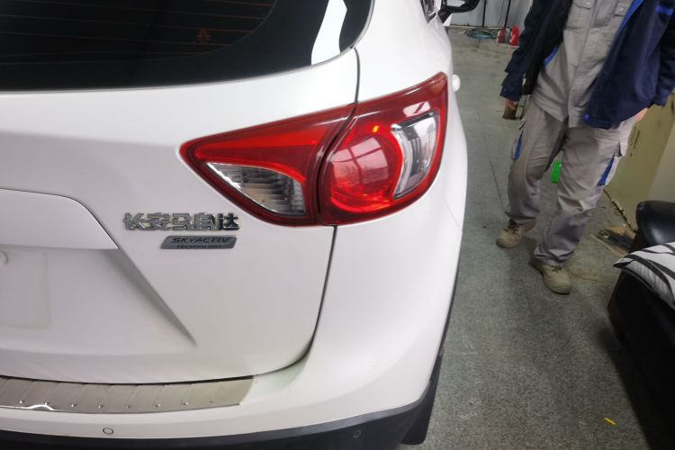 马自达CX-5 2015款 2.0L 自动两驱都市型车身外观9